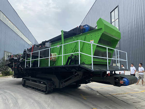 【发货现场】筛分设备发往客户现场